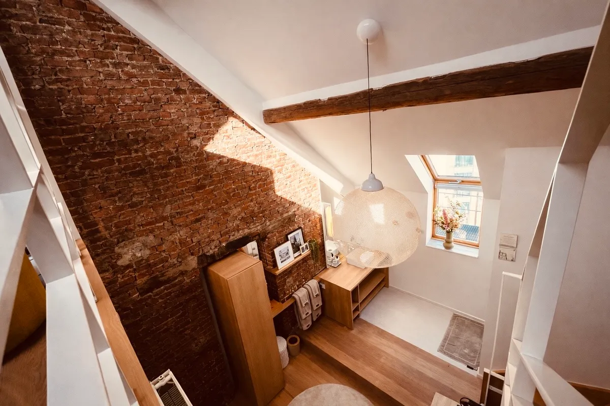 Skylight mezzanine